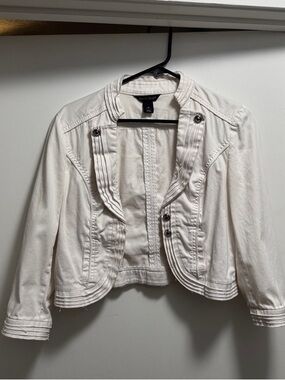 White House Black Market White Cropped Button-Front Blazer